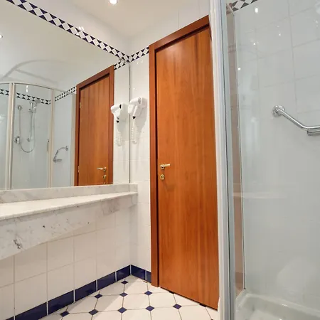 Hotel The Gate - Firenze Nord 4*